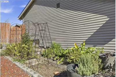 18989 SW Jessica Way, Beaverton, OR 97006 - Photo 46