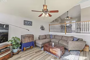 18989 SW Jessica Way, Beaverton, OR 97006 - Photo 10