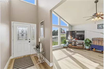 18989 SW Jessica Way, Beaverton, OR 97006 - Photo 6