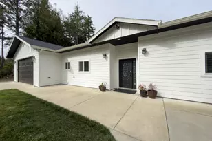 88057 Park Ln, Bandon, OR 97411 - Photo 8