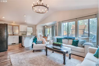 18034 Witchhazel Ln, Bend, OR 97707 - Photo 6