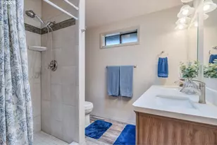 18034 Witchhazel Ln, Bend, OR 97707 - Photo 14