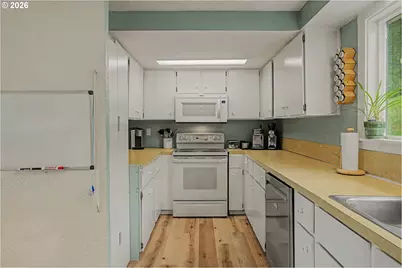 14075 NE North Valley Rd, Newberg, OR 97132 - Photo 8