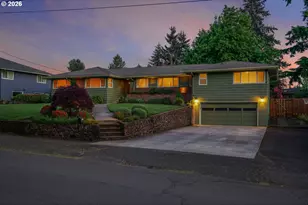 230 Park Dr, Oregon City, OR 97045 - Photo 2