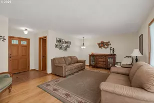 230 Park Dr, Oregon City, OR 97045 - Photo 4