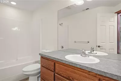 24520 Trillium Ln, Elmira, OR 97437 - Photo 32