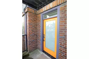 1906 SE Tacoma St, Portland, OR 97202 - Photo 2