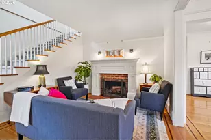 2647 SW Montgomery Dr, Portland, OR 97201 - Photo 8