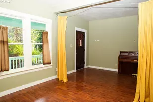 429 NE 79th Ave, Portland, OR 97213 - Photo 4
