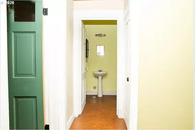 429 NE 79th Ave, Portland, OR 97213 - Photo 12