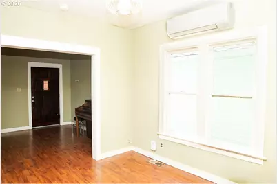 429 NE 79th Ave, Portland, OR 97213 - Photo 8