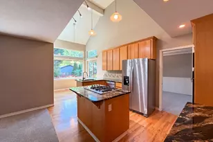5880 SE Snowberry Ct, Hillsboro, OR 97123 - Photo 2