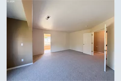 5880 SE Snowberry Ct, Hillsboro, OR 97123 - Photo 4