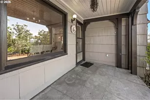 3455 NE 33rd Pl, Portland, OR 97212 - Photo 42