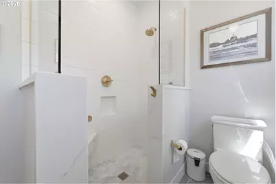 5616 NE Garfield Ave, Portland, OR 97211 - Photo 22