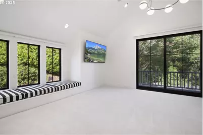 2088 Crest Dr, Lake Oswego, OR 97034 - Photo 38