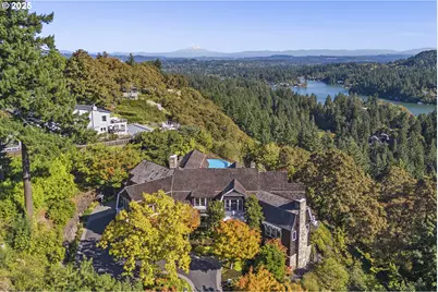 2088 Crest Dr, Lake Oswego, OR 97034 - Photo 6