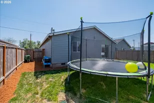 537 Russell Dr, Lebanon, OR 97355 - Photo 44