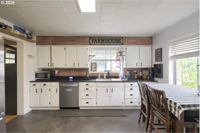 76830 Schroeder Rd, Clatskanie, OR 97016 - Photo 6