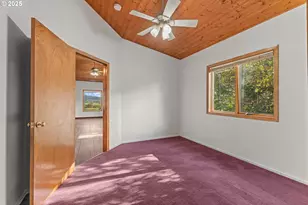 53874 Fishtrap Rd, Myrtle Point, OR 97458 - Photo 26