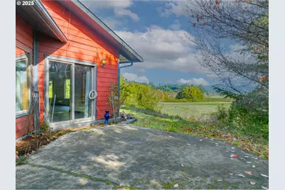 53874 Fishtrap Rd, Myrtle Point, OR 97458 - Photo 10