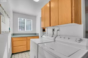 234 NE Grant St, Hillsboro, OR 97124 - Photo 22