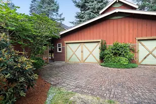 837 NE 67th Ave, Hillsboro, OR 97124 - Photo 32