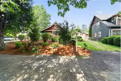 837 NE 67th Ave, Hillsboro, OR 97124 - Photo 34