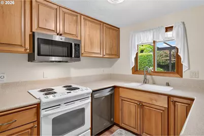 9016 NE 11th St, Vancouver, WA 98664 - Photo 12