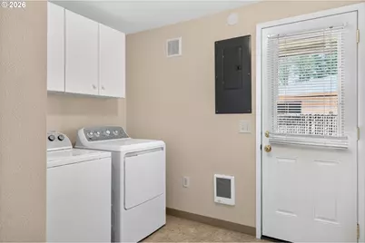 9016 NE 11th St, Vancouver, WA 98664 - Photo 16