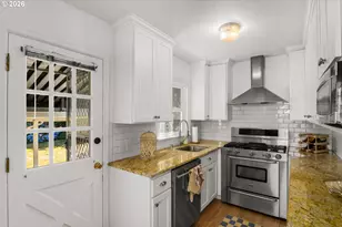 1834 SE Ellis St, Portland, OR 97202 - Photo 12