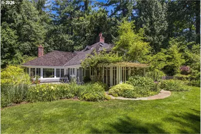 5406 SW Woods Ct, Portland, OR 97221 - Photo 1