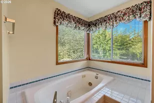 13455 SW Angora Ln, Beaverton, OR 97008 - Photo 36