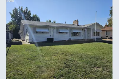 3218 SW Isaac Ave, Pendleton, OR 97801 - Photo 2