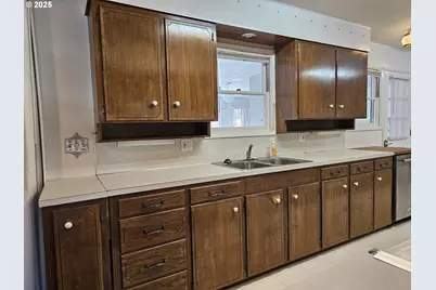 3218 SW Isaac Ave, Pendleton, OR 97801 - Photo 12