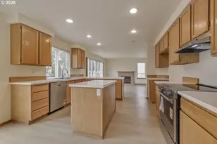 165 NE Cory St, Hillsboro, OR 97124 - Photo 16