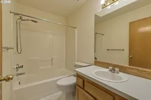 165 NE Cory St, Hillsboro, OR 97124 - Photo 32