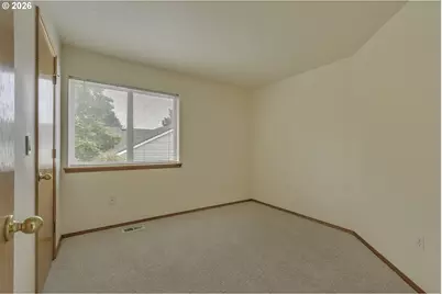 165 NE Cory St, Hillsboro, OR 97124 - Photo 28
