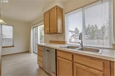 165 NE Cory St, Hillsboro, OR 97124 - Photo 18