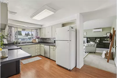 2740 Stark St, Eugene, OR 97404 - Photo 12