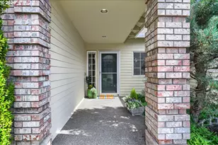 11864 SW 126th Pl, Tigard, OR 97223 - Photo 4