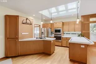 11864 SW 126th Pl, Tigard, OR 97223 - Photo 10