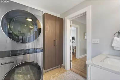 7035 N Catlin Ave, Portland, OR 97203 - Photo 22