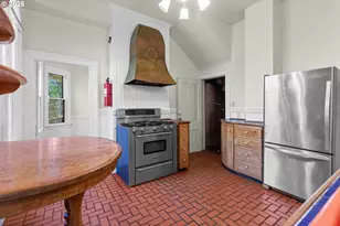 4145 S Corbett Ave, Portland, OR 97239 - Photo 14