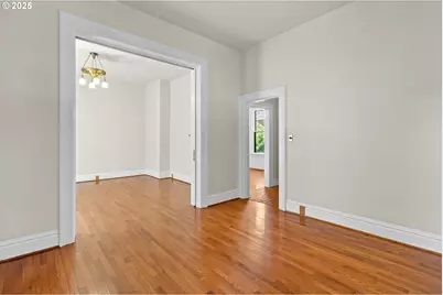 4145 S Corbett Ave, Portland, OR 97239 - Photo 6