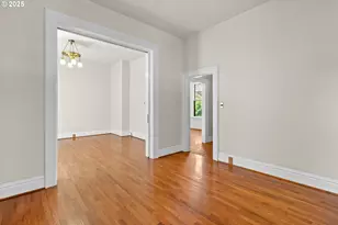 4145 S Corbett Ave, Portland, OR 97239 - Photo 6