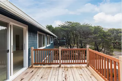 5670 Jasmine Ave, Cloverdale, OR 97112 - Photo 4