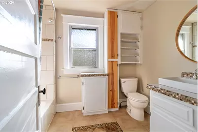 1885 4th St NE, Salem, OR 97301 - Photo 16
