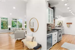 2622 SW Davenport Ct, Portland, OR 97201 - Photo 14