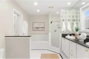 2622 SW Davenport Ct, Portland, OR 97201 - Photo 30